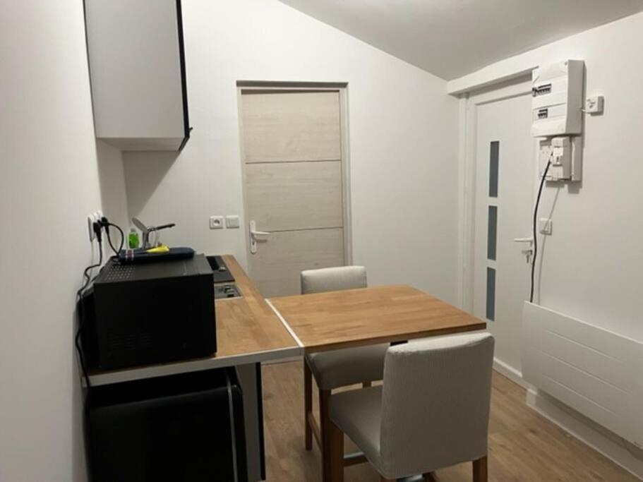 Studio Avec Terrasse Paris Sud فيلوجويف المظهر الخارجي الصورة